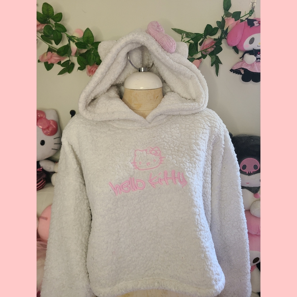 Hello Kitty Cropped Hoodie forever 21